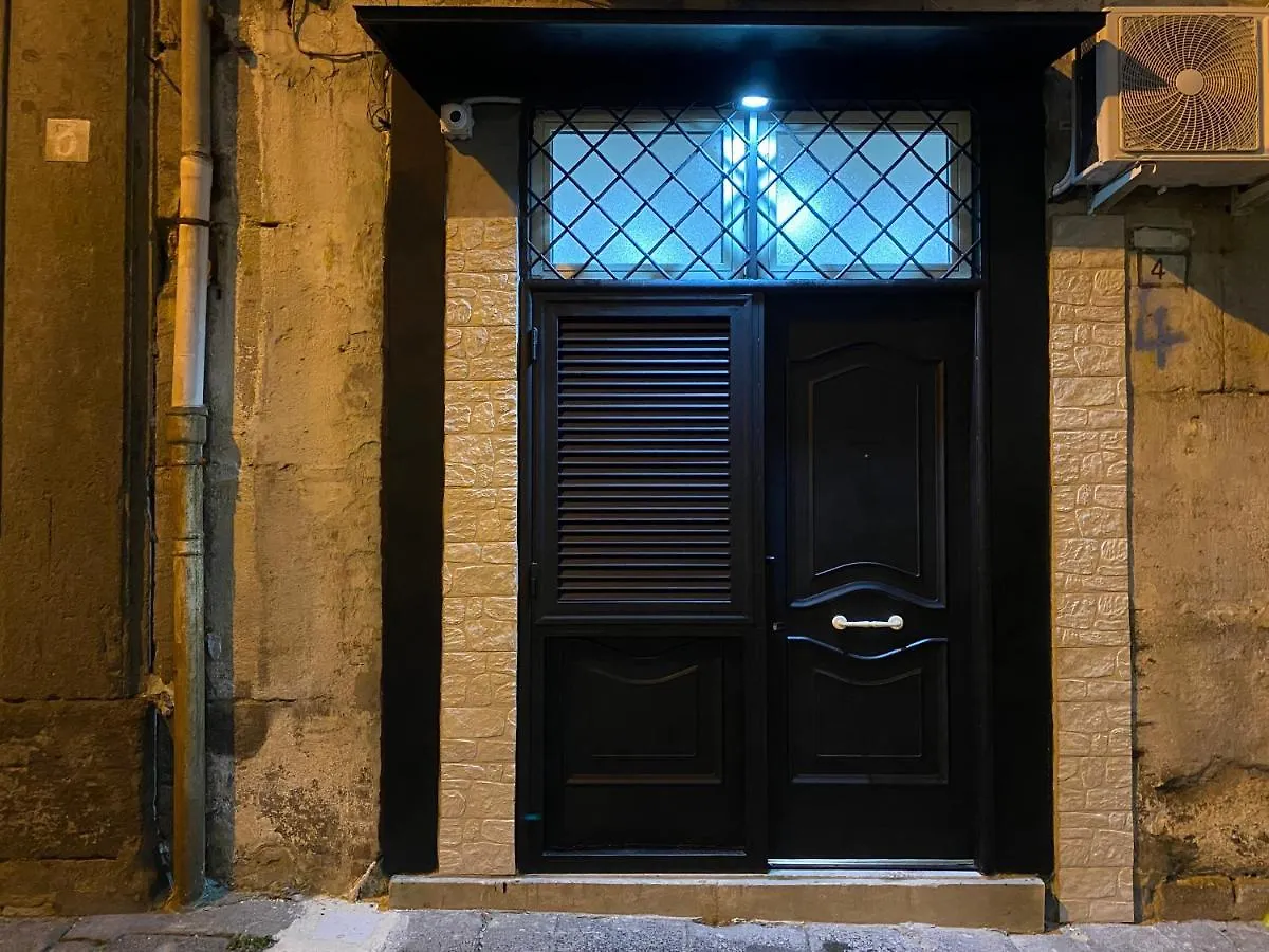 La Mea Partenope contacts